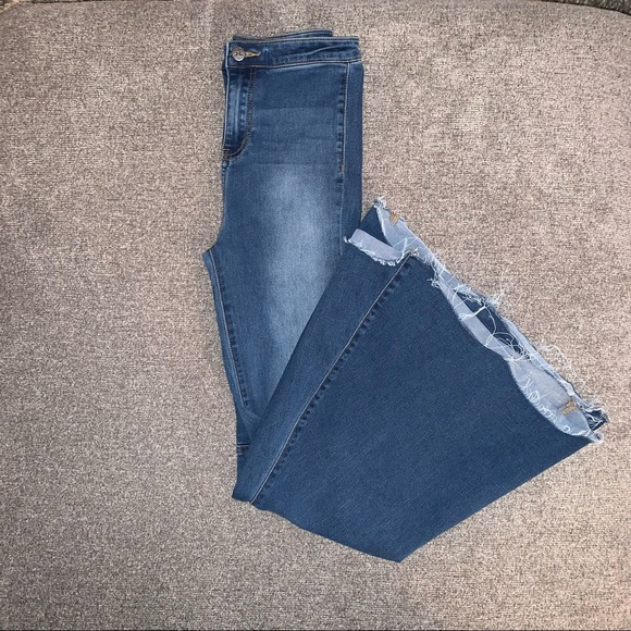 Chelsea and Violet Jeans - Picture 6 of 8